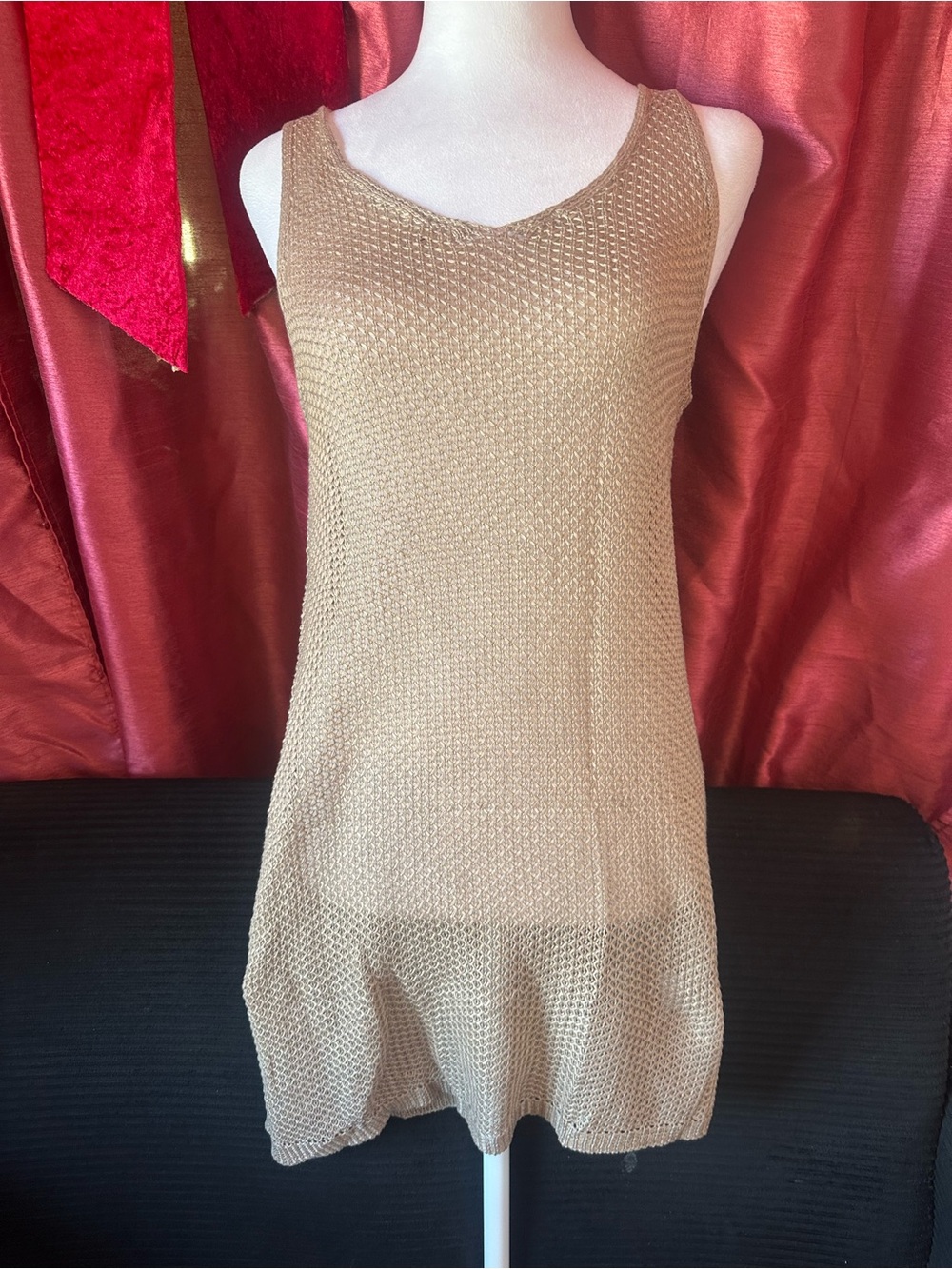 Sleeveless Knit Tank Top in Beige for the beach